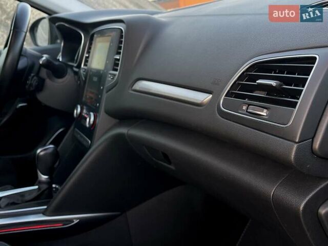 Рено Меган 2016 в Бердичеве на Automoto.ua Серый Рено Меган, объемом двигателя 1.46 л и пробегом 216 тыс. км за 13200 $, фото 40 на Automoto.ua