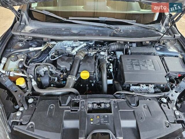 Серый Рено Меган, объемом двигателя 1.5 л и пробегом 160 тыс. км за 10500 $, фото 14 на Automoto.ua