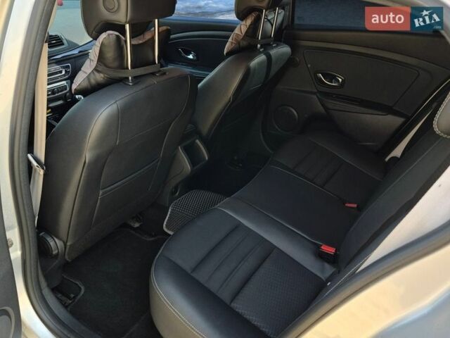 Сірий Рено Меган, об'ємом двигуна 1.6 л та пробігом 241 тис. км за 8600 $, фото 7 на Automoto.ua