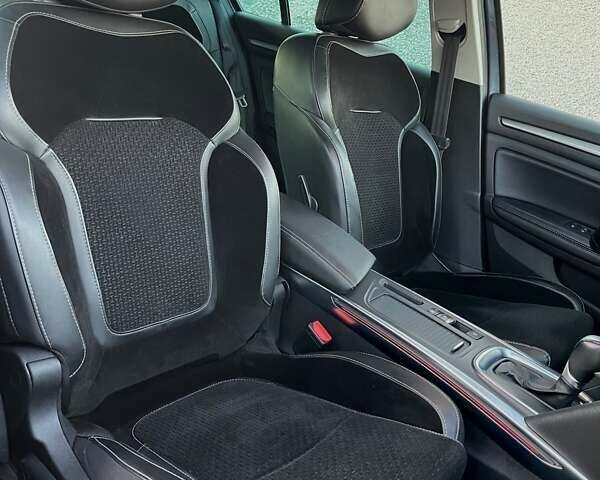 Рено Меган 2016 в Бердичеве на Automoto.ua Серый Рено Меган, объемом двигателя 1.46 л и пробегом 216 тыс. км за 13200 $, фото 38 на Automoto.ua