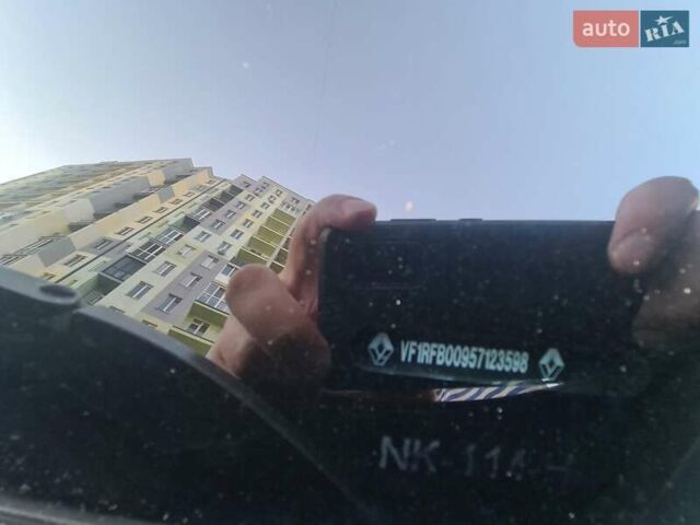 Серый Рено Меган, объемом двигателя 1.5 л и пробегом 267 тыс. км за 12700 $, фото 15 на Automoto.ua
