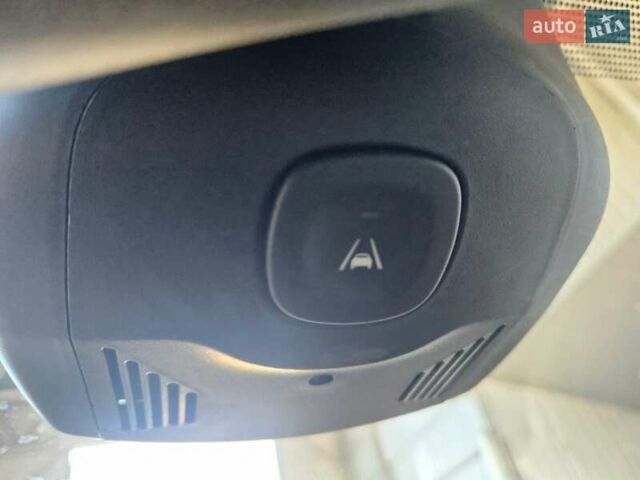 Серый Рено Меган, объемом двигателя 1.5 л и пробегом 160 тыс. км за 10500 $, фото 29 на Automoto.ua