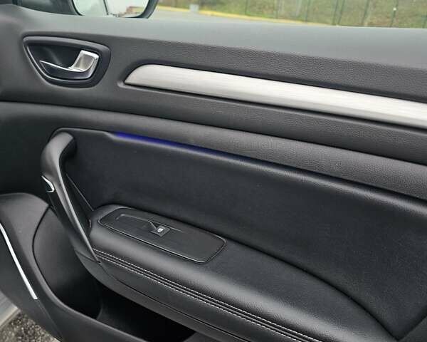 Серый Рено Меган, объемом двигателя 1.46 л и пробегом 217 тыс. км за 13350 $, фото 33 на Automoto.ua