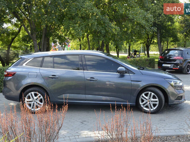 Серый Рено Меган, объемом двигателя 1.46 л и пробегом 393 тыс. км за 10999 $, фото 5 на Automoto.ua