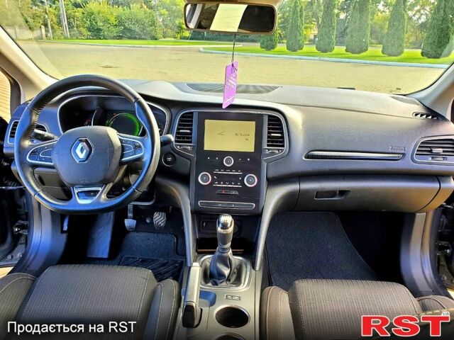 Серый Рено Меган, объемом двигателя 1.5 л и пробегом 270 тыс. км за 9200 $, фото 2 на Automoto.ua