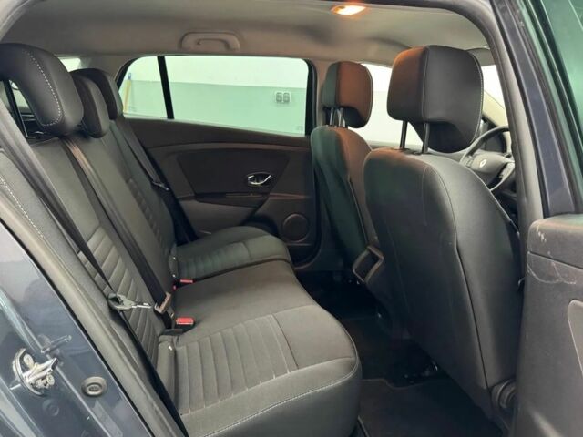 Сірий Рено Меган, об'ємом двигуна 1.5 л та пробігом 179 тис. км за 2400 $, фото 14 на Automoto.ua