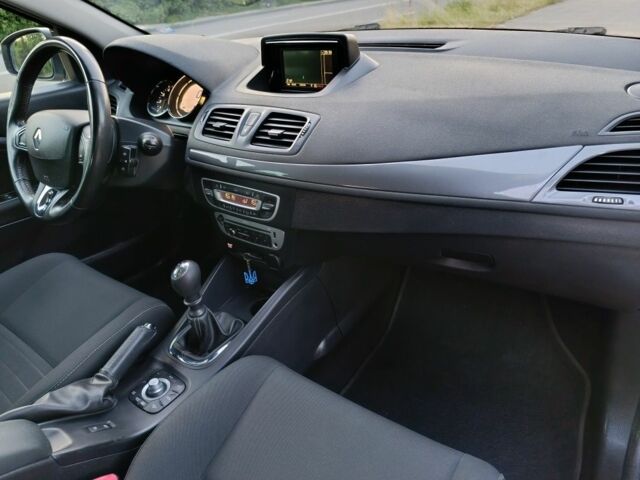 Серый Рено Меган, объемом двигателя 1.5 л и пробегом 160 тыс. км за 10300 $, фото 21 на Automoto.ua