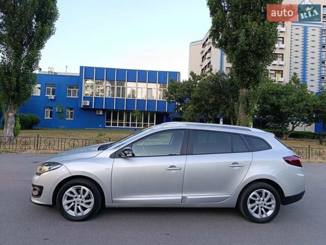 Серый Рено Меган, объемом двигателя 1.5 л и пробегом 160 тыс. км за 10500 $, фото 6 на Automoto.ua