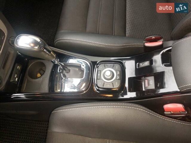 Серый Рено Меган, объемом двигателя 1.2 л и пробегом 76 тыс. км за 10300 $, фото 9 на Automoto.ua