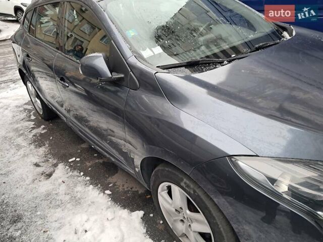Серый Рено Меган, объемом двигателя 1.46 л и пробегом 235 тыс. км за 9500 $, фото 18 на Automoto.ua