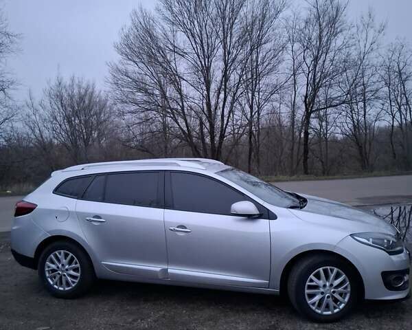 Серый Рено Меган, объемом двигателя 1.46 л и пробегом 270 тыс. км за 9800 $, фото 16 на Automoto.ua