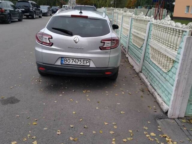 Серый Рено Меган, объемом двигателя 1.5 л и пробегом 230 тыс. км за 9300 $, фото 2 на Automoto.ua