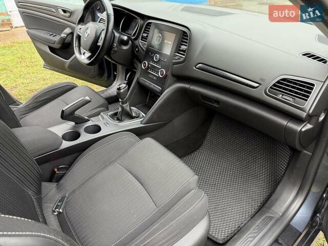 Серый Рено Меган, объемом двигателя 1.46 л и пробегом 198 тыс. км за 12200 $, фото 15 на Automoto.ua