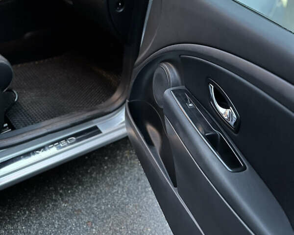 Серый Рено Меган, объемом двигателя 1.5 л и пробегом 162 тыс. км за 10500 $, фото 18 на Automoto.ua