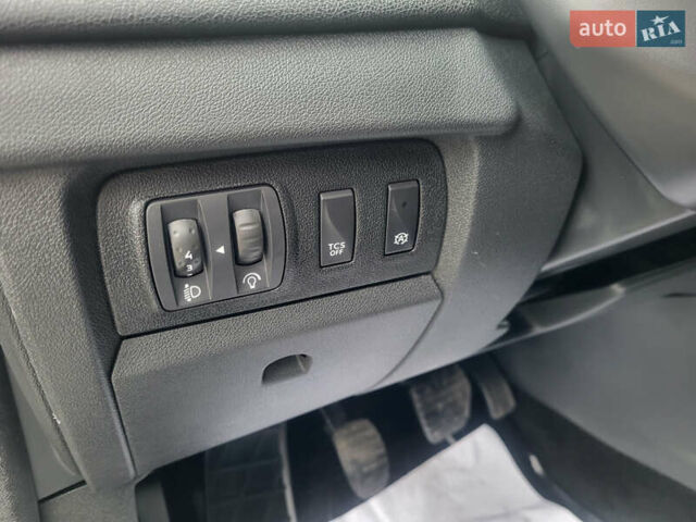 Серый Рено Меган, объемом двигателя 1.5 л и пробегом 198 тыс. км за 10600 $, фото 31 на Automoto.ua