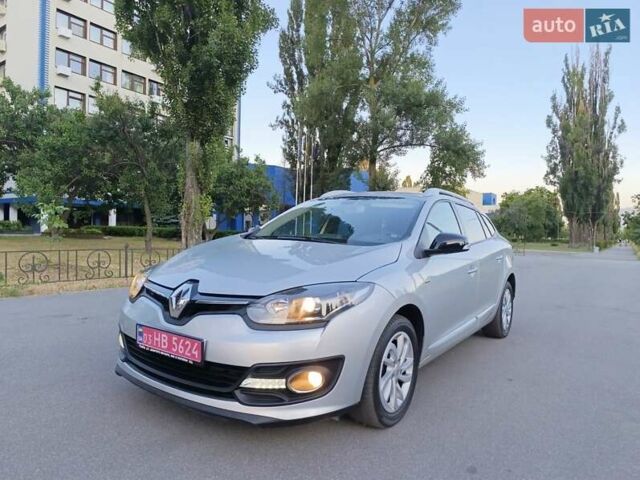 Серый Рено Меган, объемом двигателя 1.5 л и пробегом 160 тыс. км за 10500 $, фото 2 на Automoto.ua