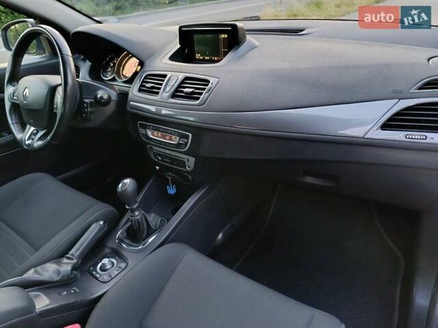 Серый Рено Меган, объемом двигателя 1.5 л и пробегом 160 тыс. км за 10500 $, фото 28 на Automoto.ua