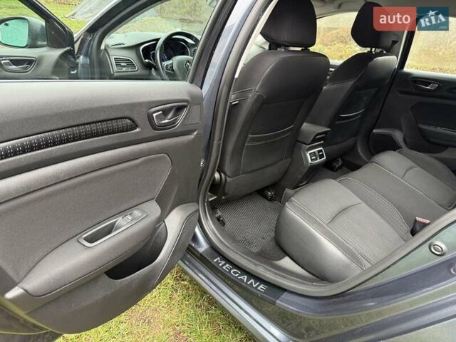 Серый Рено Меган, объемом двигателя 1.46 л и пробегом 198 тыс. км за 12200 $, фото 13 на Automoto.ua