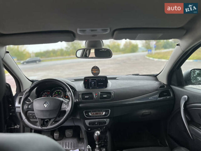 Сірий Рено Меган, об'ємом двигуна 1.5 л та пробігом 218 тис. км за 9700 $, фото 36 на Automoto.ua