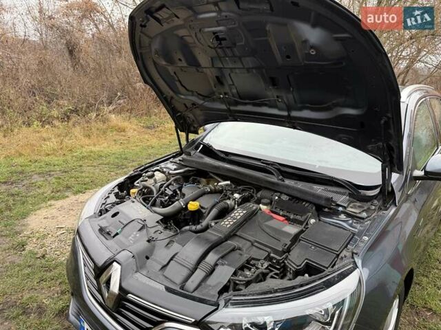 Серый Рено Меган, объемом двигателя 1.46 л и пробегом 198 тыс. км за 12200 $, фото 7 на Automoto.ua