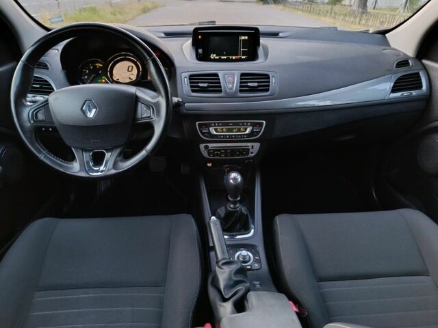 Сірий Рено Меган, об'ємом двигуна 1.5 л та пробігом 160 тис. км за 9900 $, фото 1 на Automoto.ua