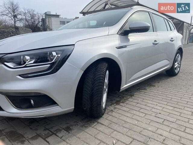 Серый Рено Меган, объемом двигателя 1.46 л и пробегом 243 тыс. км за 11100 $, фото 2 на Automoto.ua