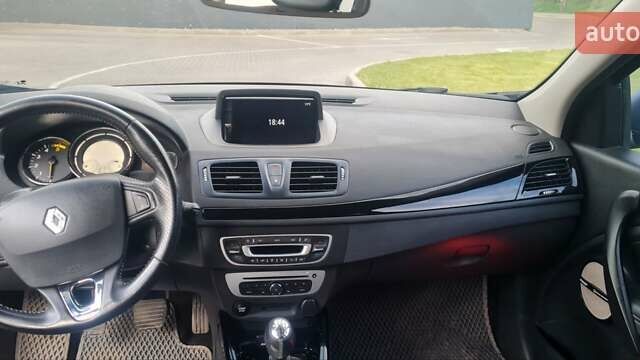 Серый Рено Меган, объемом двигателя 1.6 л и пробегом 185 тыс. км за 10500 $, фото 8 на Automoto.ua