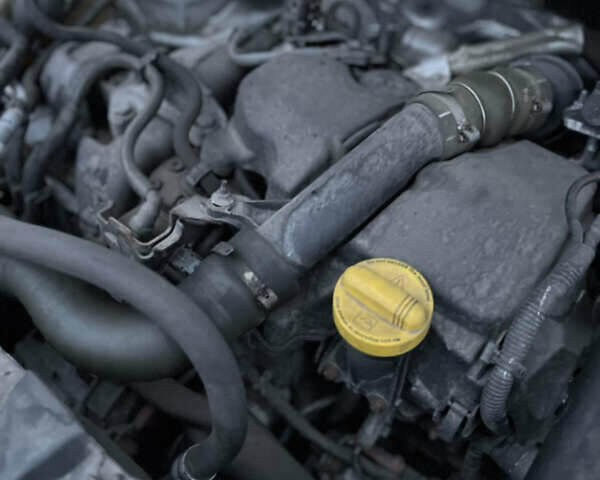 Серый Рено Меган, объемом двигателя 1.5 л и пробегом 162 тыс. км за 10500 $, фото 31 на Automoto.ua