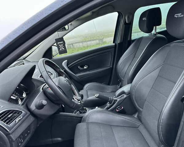 Серый Рено Меган, объемом двигателя 1.5 л и пробегом 226 тыс. км за 9450 $, фото 5 на Automoto.ua