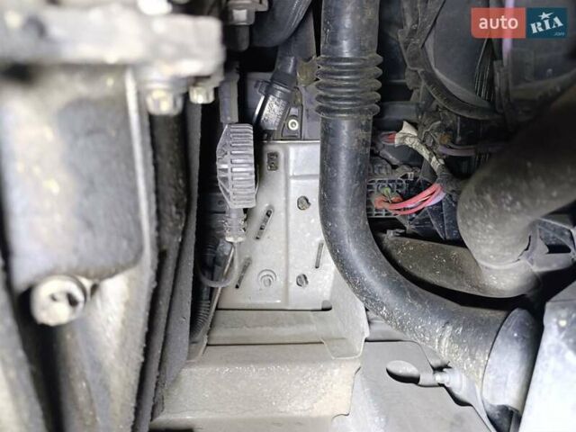 Серый Рено Меган, объемом двигателя 1.5 л и пробегом 160 тыс. км за 10500 $, фото 72 на Automoto.ua