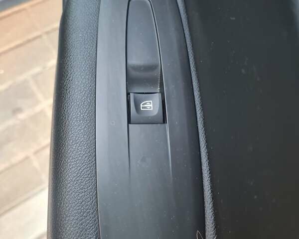 Серый Рено Меган, объемом двигателя 1.5 л и пробегом 267 тыс. км за 12700 $, фото 2 на Automoto.ua