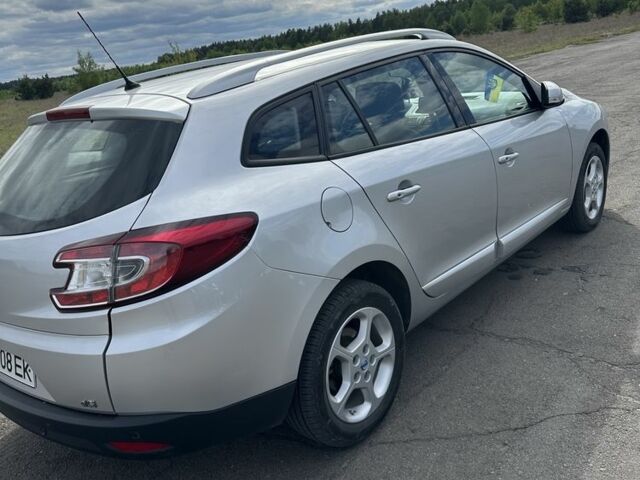 Сірий Рено Меган, об'ємом двигуна 1.5 л та пробігом 229 тис. км за 8900 $, фото 1 на Automoto.ua