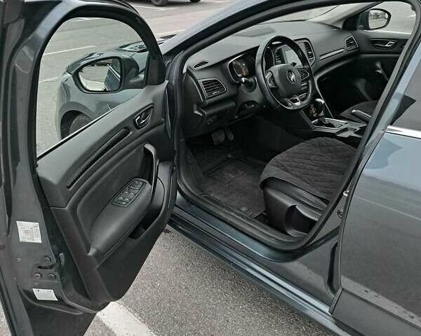 Серый Рено Меган, объемом двигателя 1.5 л и пробегом 260 тыс. км за 11300 $, фото 1 на Automoto.ua