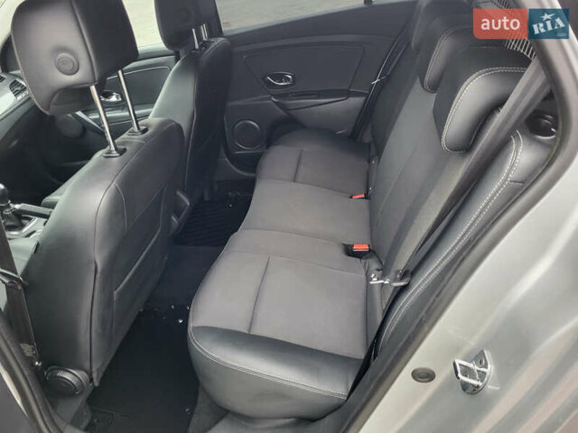 Серый Рено Меган, объемом двигателя 1.5 л и пробегом 198 тыс. км за 10600 $, фото 43 на Automoto.ua