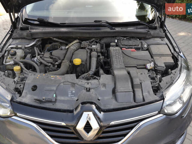 Серый Рено Меган, объемом двигателя 1.46 л и пробегом 393 тыс. км за 10999 $, фото 21 на Automoto.ua