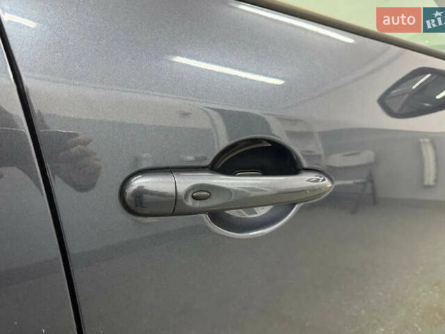 Серый Рено Меган, объемом двигателя 1.5 л и пробегом 180 тыс. км за 11800 $, фото 74 на Automoto.ua