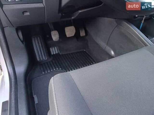 Серый Рено Меган, объемом двигателя 1.5 л и пробегом 160 тыс. км за 10500 $, фото 11 на Automoto.ua