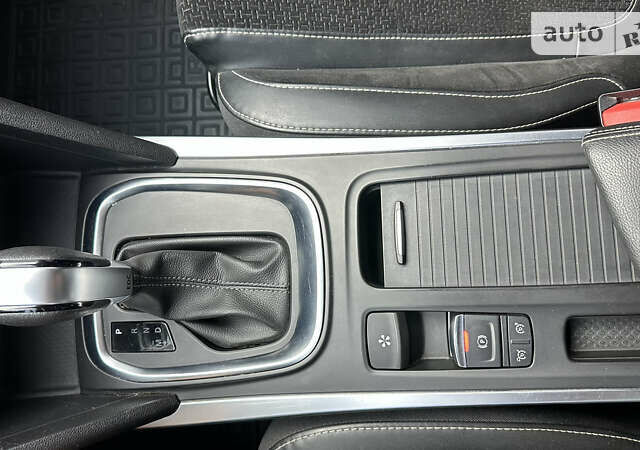 Серый Рено Меган, объемом двигателя 1.46 л и пробегом 184 тыс. км за 14900 $, фото 34 на Automoto.ua