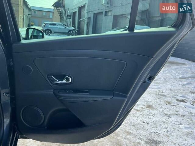 Серый Рено Меган, объемом двигателя 1.5 л и пробегом 174 тыс. км за 10200 $, фото 33 на Automoto.ua