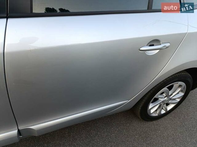Серый Рено Меган, объемом двигателя 1.5 л и пробегом 160 тыс. км за 10500 $, фото 46 на Automoto.ua