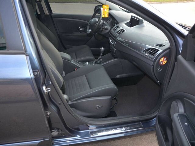 Сірий Рено Меган, об'ємом двигуна 1.5 л та пробігом 185 тис. км за 10750 $, фото 9 на Automoto.ua