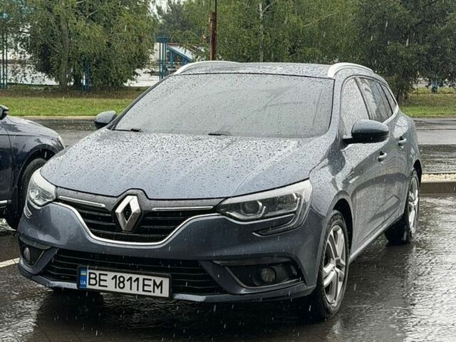 Серый Рено Меган, объемом двигателя 1.46 л и пробегом 246 тыс. км за 9999 $, фото 2 на Automoto.ua