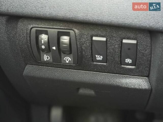 Серый Рено Меган, объемом двигателя 1.5 л и пробегом 249 тыс. км за 8100 $, фото 14 на Automoto.ua