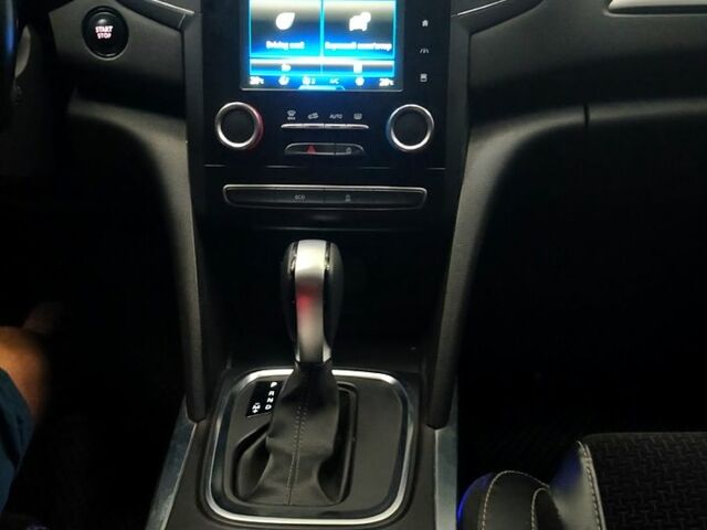 Серый Рено Меган, объемом двигателя 1.5 л и пробегом 232 тыс. км за 13500 $, фото 2 на Automoto.ua