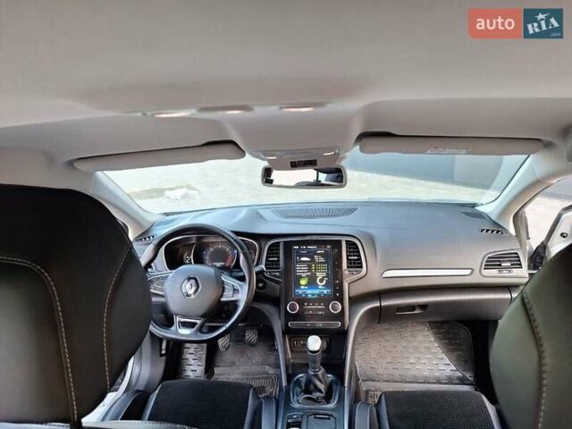 Сірий Рено Меган, об'ємом двигуна 1.5 л та пробігом 217 тис. км за 9000 $, фото 3 на Automoto.ua