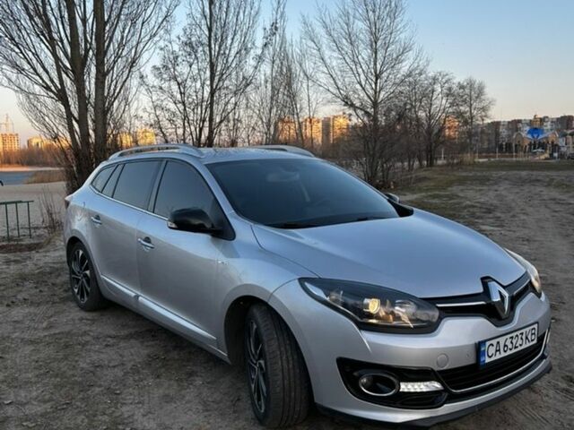 Сірий Рено Меган, об'ємом двигуна 1.46 л та пробігом 272 тис. км за 9100 $, фото 4 на Automoto.ua