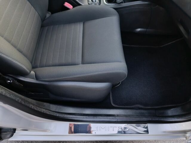 Сірий Рено Меган, об'ємом двигуна 1.5 л та пробігом 160 тис. км за 9900 $, фото 13 на Automoto.ua