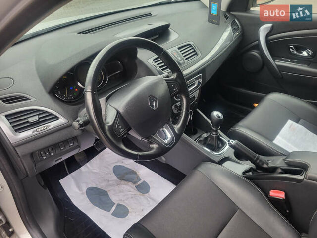 Серый Рено Меган, объемом двигателя 1.5 л и пробегом 198 тыс. км за 10600 $, фото 30 на Automoto.ua