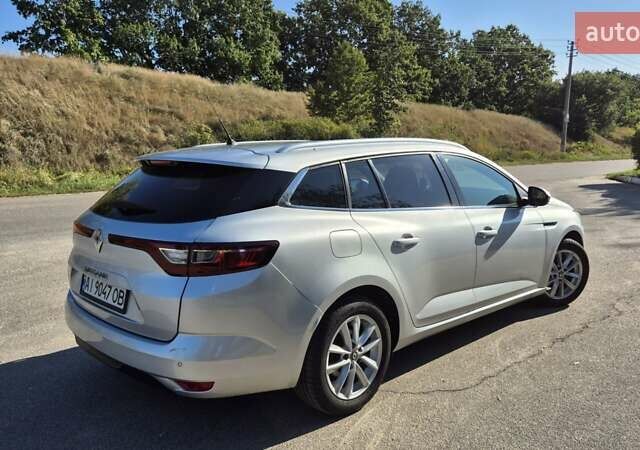 Серый Рено Меган, объемом двигателя 1.46 л и пробегом 254 тыс. км за 11000 $, фото 19 на Automoto.ua