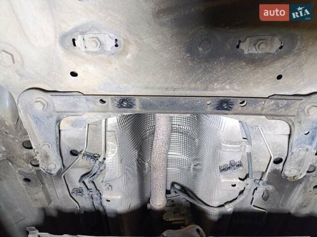 Серый Рено Меган, объемом двигателя 1.5 л и пробегом 160 тыс. км за 10500 $, фото 64 на Automoto.ua